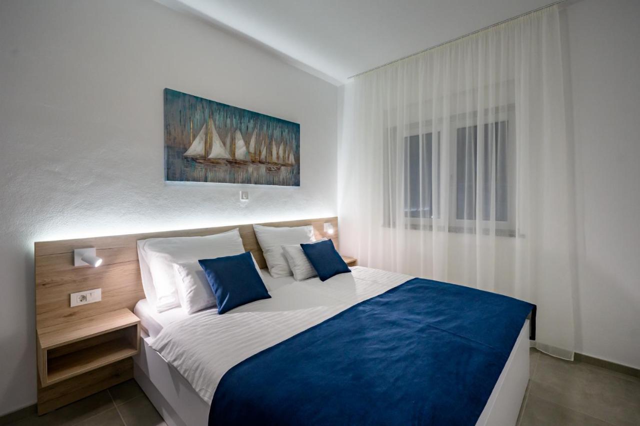 Apartmani Villa Zora โลปาร์ ภายนอก รูปภาพ