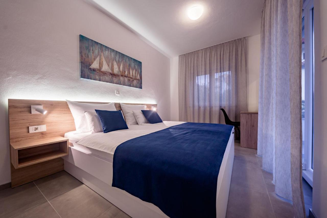 Apartmani Villa Zora โลปาร์ ภายนอก รูปภาพ