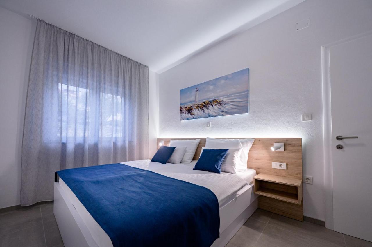 Apartmani Villa Zora โลปาร์ ภายนอก รูปภาพ